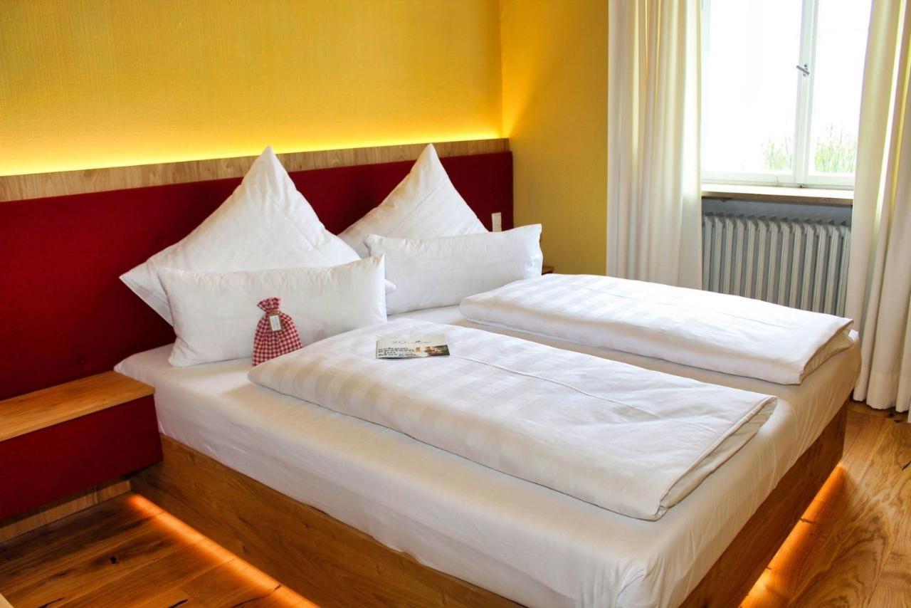 Biohotel Schloss Kirchberg キルヒベルク・アン・デア・ヤクスト エクステリア 写真